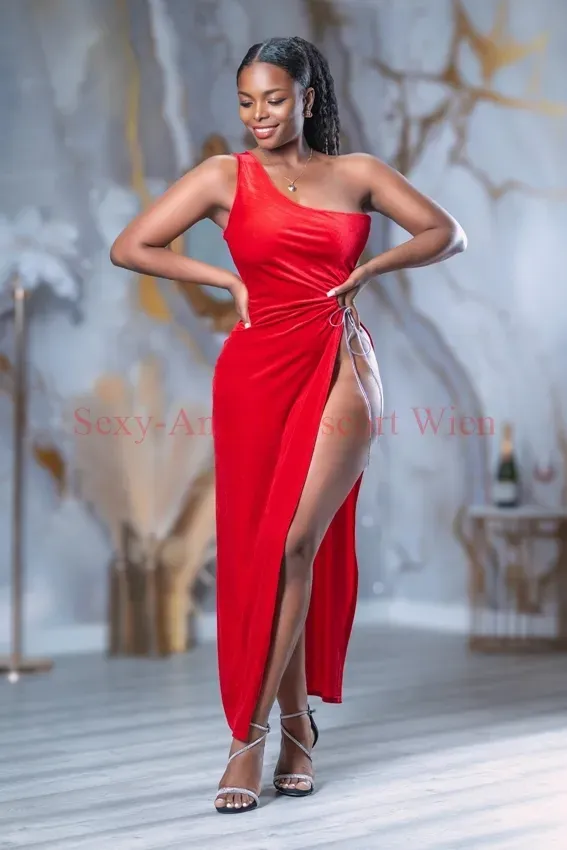 Latina escort Wien Alejandra